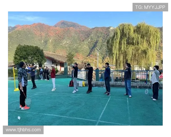 羽毛球盛宴：深入解析北京羽毛球队的默契配合与战术策略