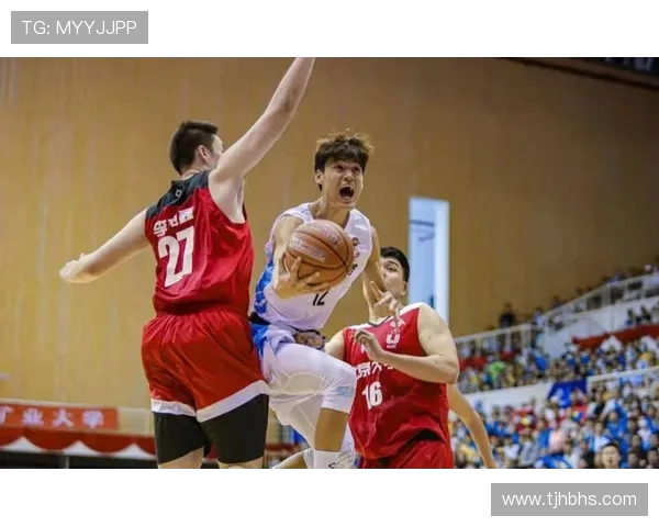 Cuba太理与矿大激烈对决展现青春风采与团队精神的精彩瞬间