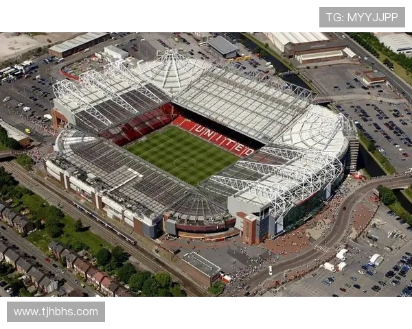 曼联与曼城谁更强大历史对比与未来展望分析 曼联与曼城谁更强大历史对比与未来展望分析