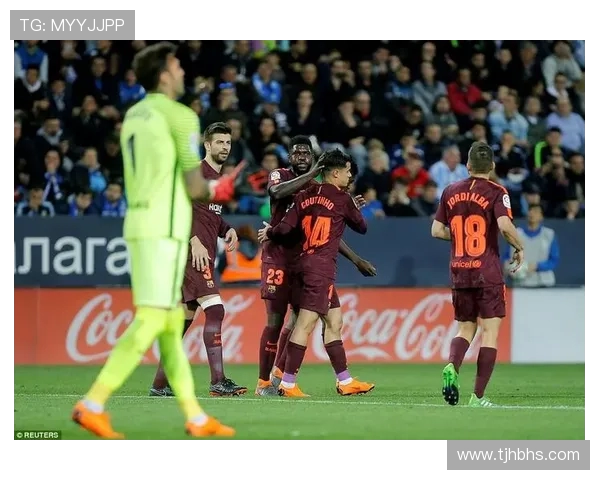 泽尼特与莫迪纳摩激战正酣球迷期待精彩对决与绝妙进球 泽尼特与莫迪纳摩激战正酣球迷期待精彩对决与绝妙进球