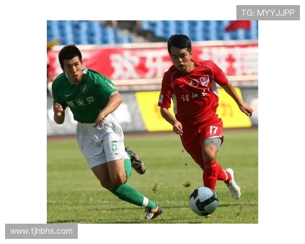 重庆足球队中路突破革新之路解析与未来展望